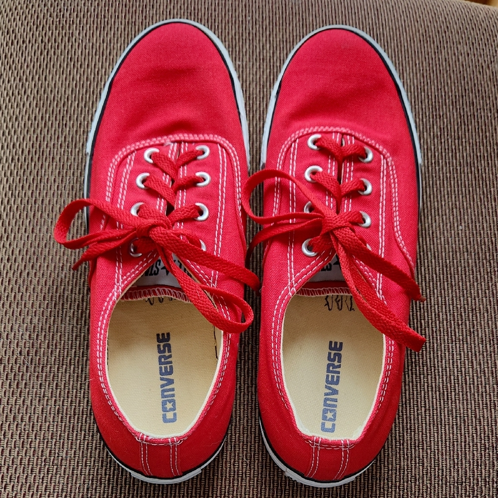 Converse Red Canvas Sneakers Classic Lace-Up Style All-Star